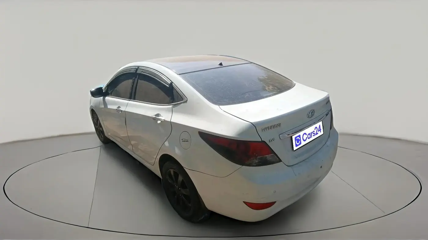 2012 Hyundai Verna FLUIDIC 1.6 CRDI SX AT, Diesel, Automatic, 84,986 km, exterior