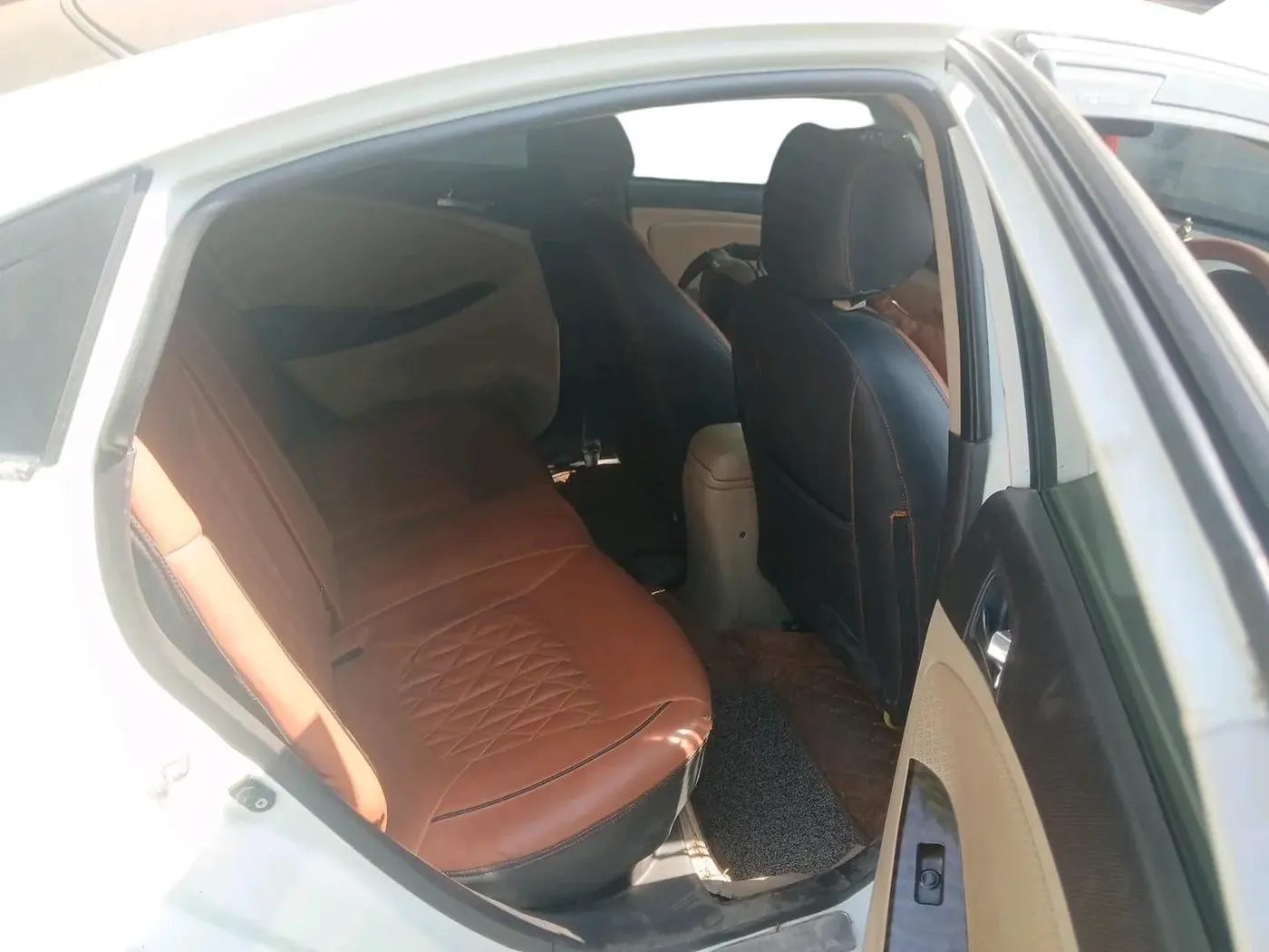 2012 Hyundai Verna FLUIDIC 1.6 CRDI SX AT, Diesel, Automatic, 84,986 km, interior