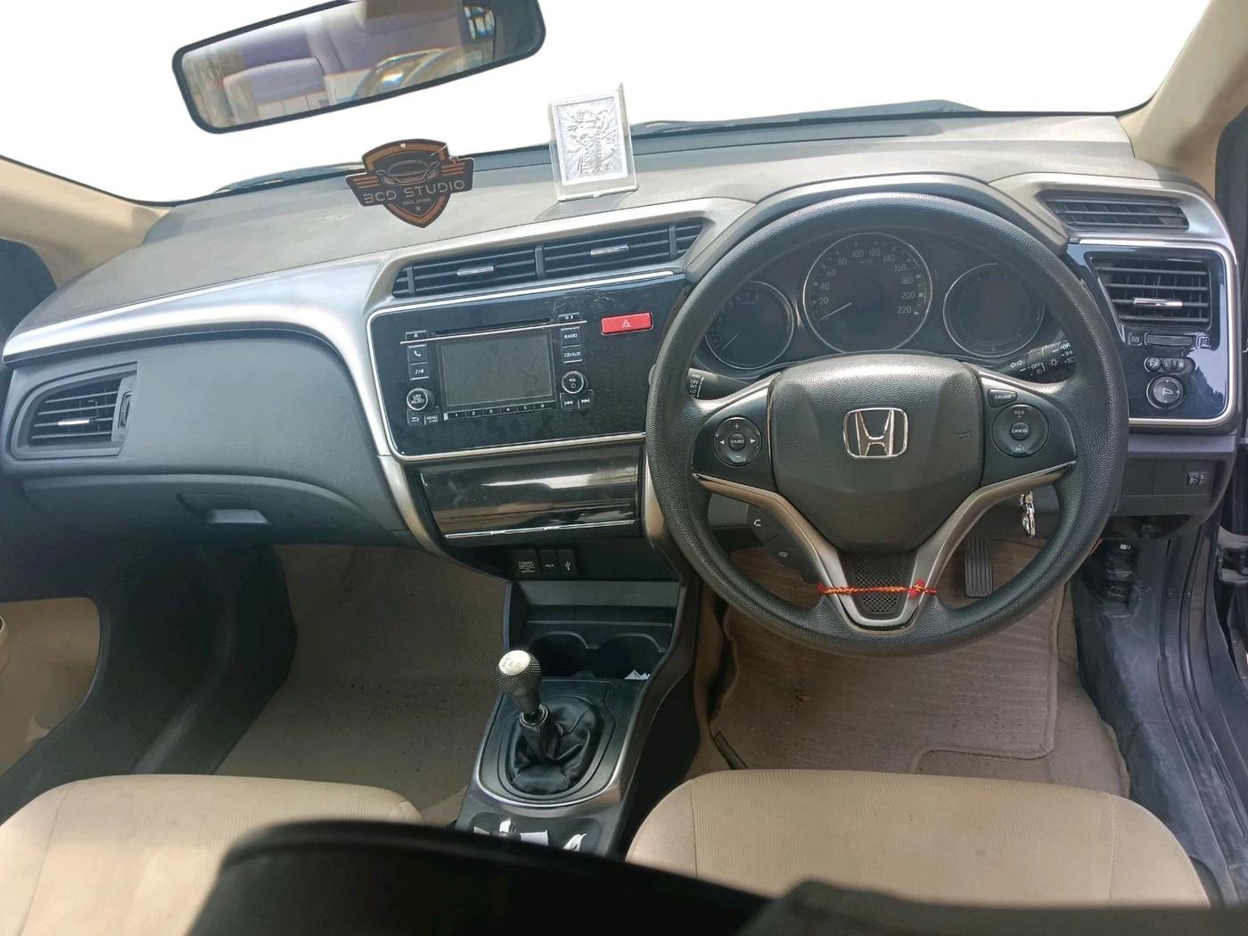 2014 Honda City 1.5L I-VTEC V MT, Petrol, Manual, 1,10,841 km, interior
