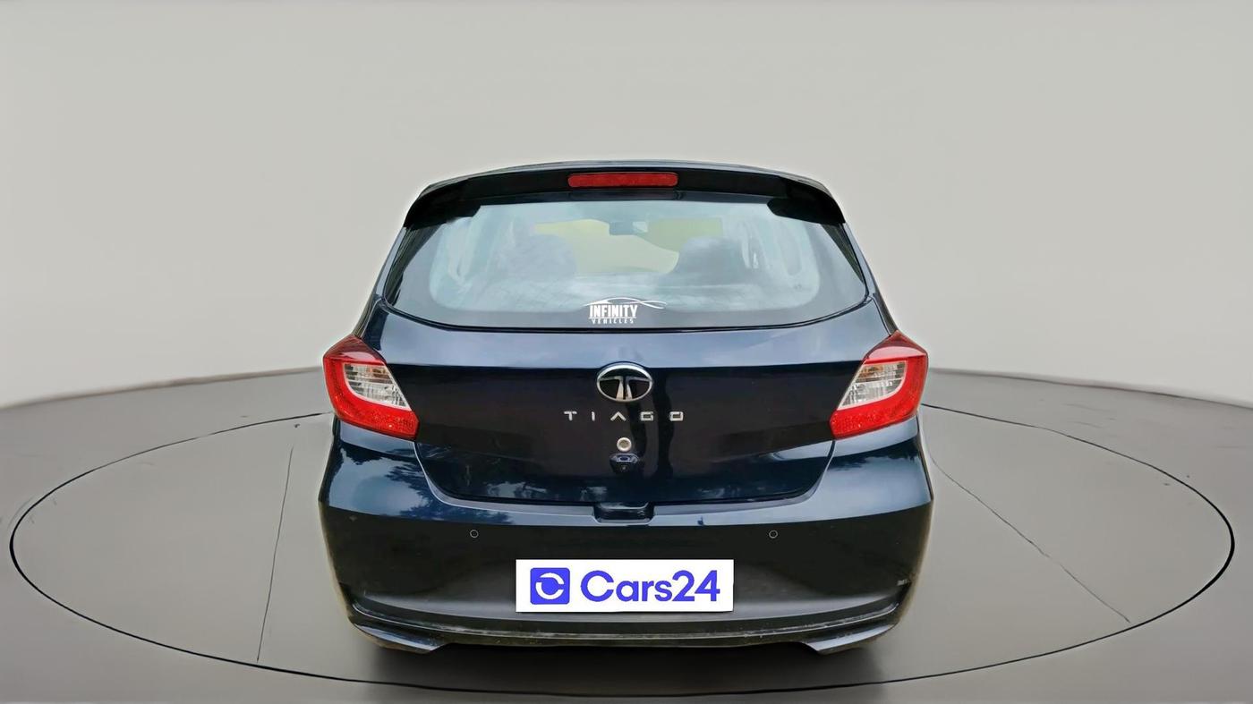 2026 Tata Tiago XTA PETROL, Petrol, Automatic, 2,293 km, exterior