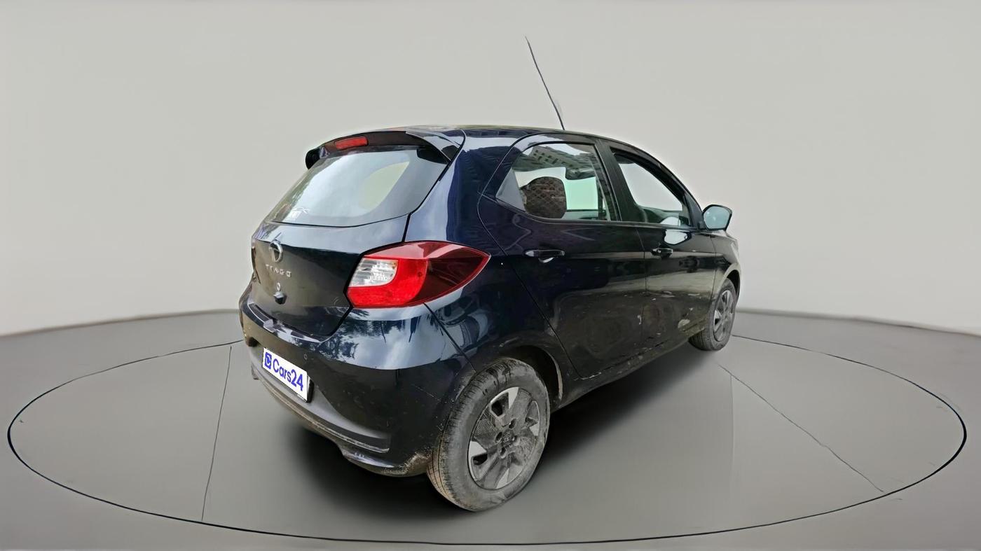 2026 Tata Tiago XTA PETROL, Petrol, Automatic, 2,293 km, exterior