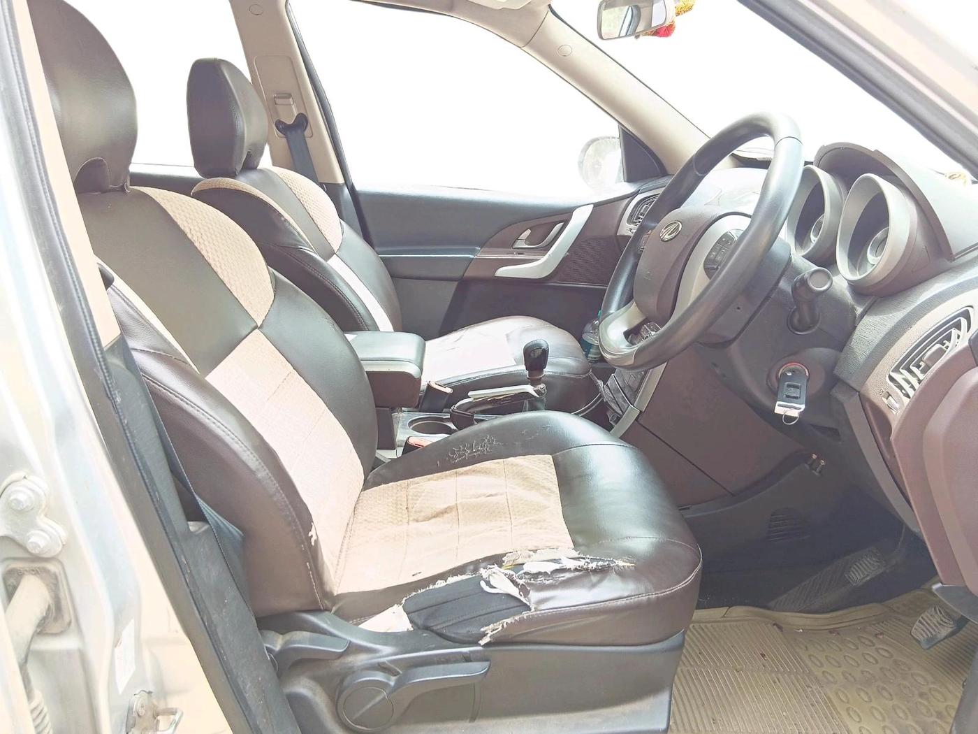 2012 Mahindra XUV500 W6, Diesel, Manual, 99,877 km, interior