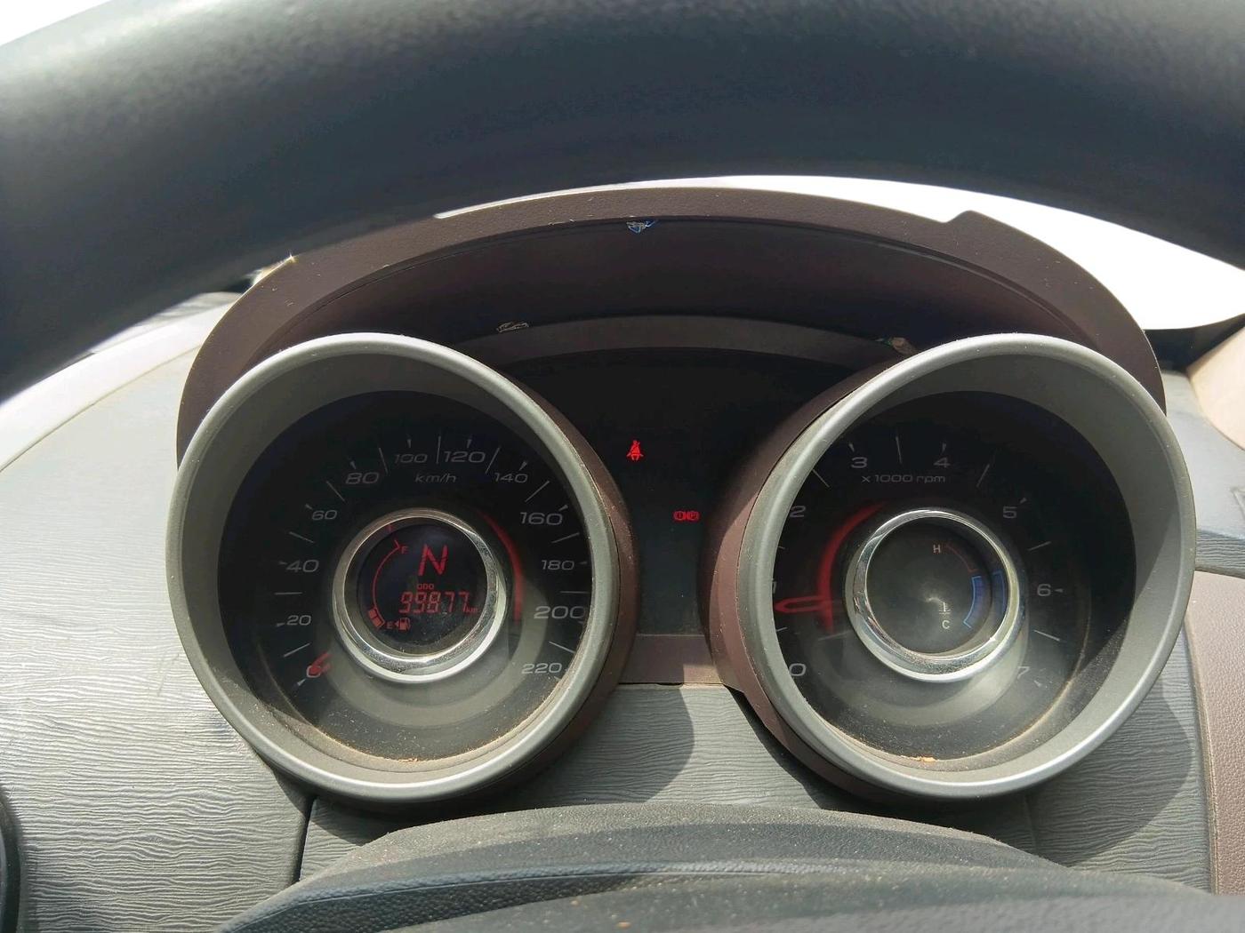 2012 Mahindra XUV500 W6, Diesel, Manual, 99,877 km, interior