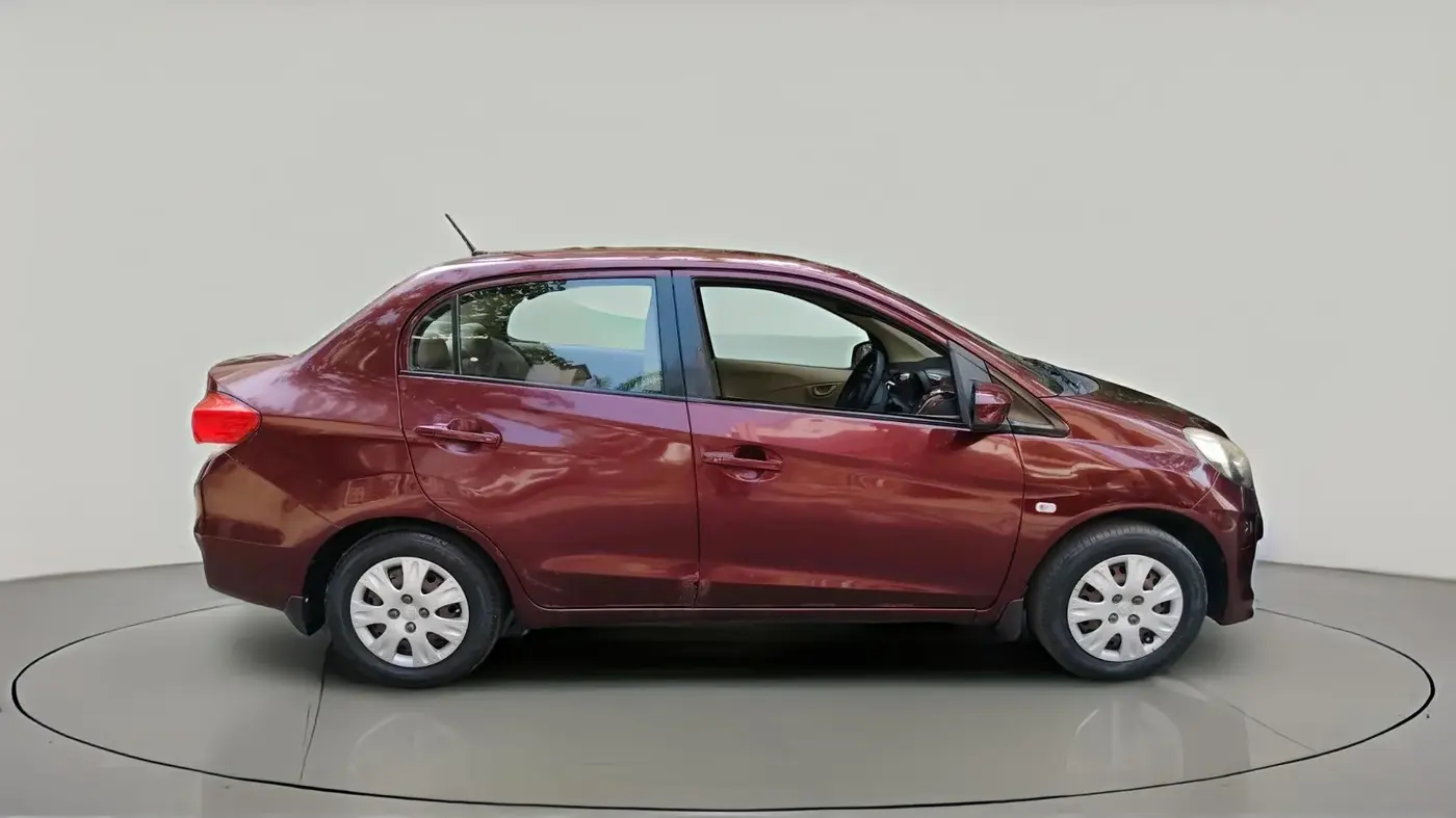 2013 Honda Amaze 1.2L I-VTEC S, Petrol, Manual, 1,08,903 km, exterior