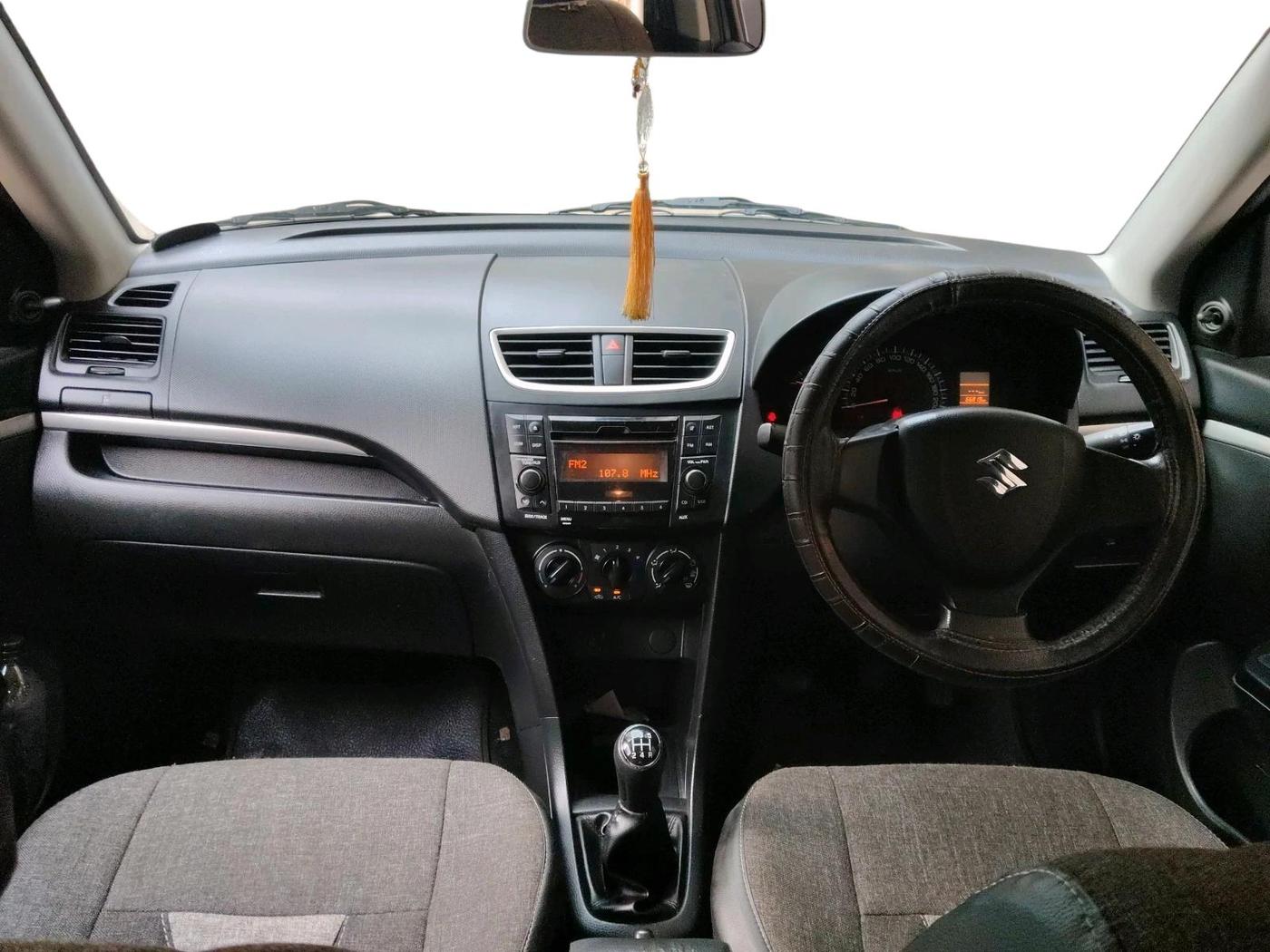 2016 Maruti Swift LXI (O), Petrol, Manual, 66,819 km, interior