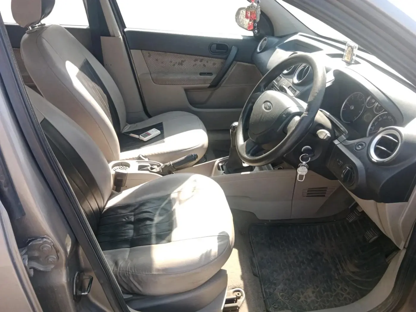 2008 Ford Fiesta EXI 1.4 PETROL, Petrol, Manual, 1,10,000 km, interior