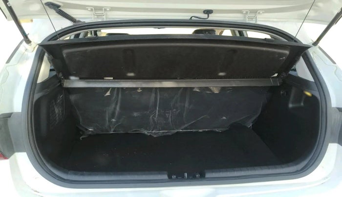 2024 Hyundai NEW I20 ASTA (O) 1.2 IVT, Petrol, Automatic, 2,537 km, exterior