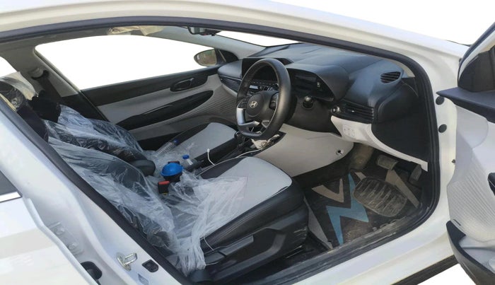 2024 Hyundai NEW I20 ASTA (O) 1.2 IVT, Petrol, Automatic, 2,537 km, interior