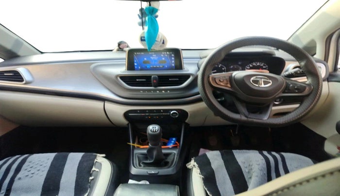 2022 Tata ALTROZ XT PETROL, Petrol, Manual, 24,600 km, interior