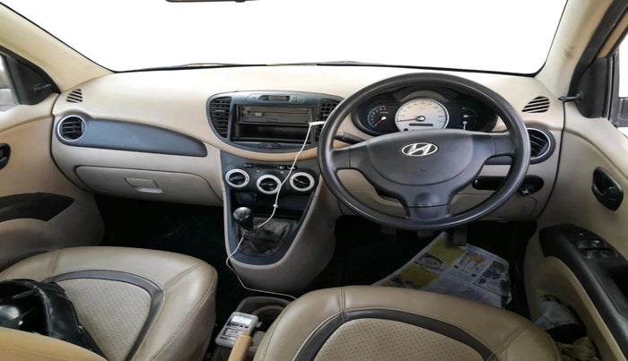 2010 Hyundai i10 MAGNA 1.1, CNG, Manual, 1,57,285 km, interior