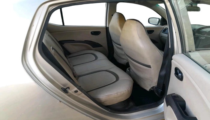 2010 Hyundai i10 MAGNA 1.1, CNG, Manual, 1,57,285 km, interior