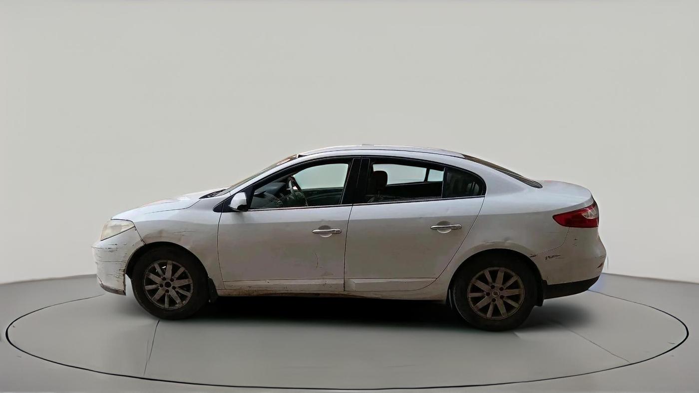 2012 Renault Fluence 1.5 E4, Diesel, Manual, 1,12,399 km, exterior