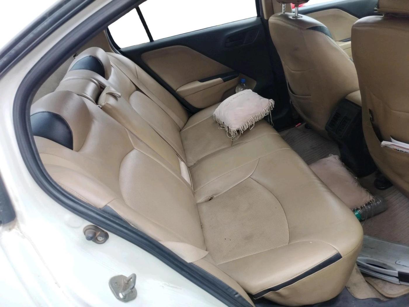 2015 Honda City 1.5L I-DTEC SV, Diesel, Manual, 1,86,273 km, interior