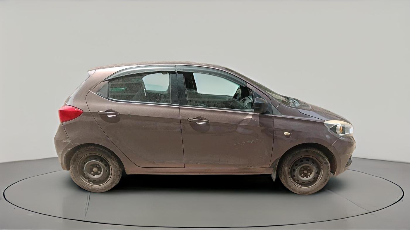 2016 Tata Tiago XT PETROL, CNG, Manual, 1,49,759 km, exterior