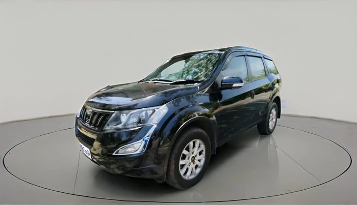 2018 Mahindra XUV500 W9, Diesel, Manual, 80,202 km, exterior