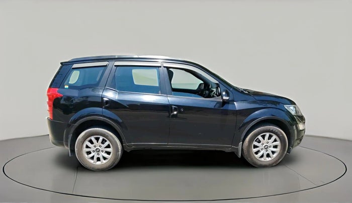 2018 Mahindra XUV500 W9, Diesel, Manual, 80,202 km, exterior