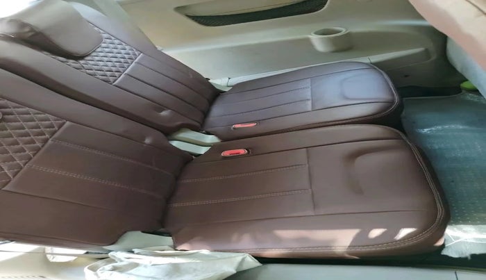 2018 Mahindra XUV500 W9, Diesel, Manual, 80,202 km, interior