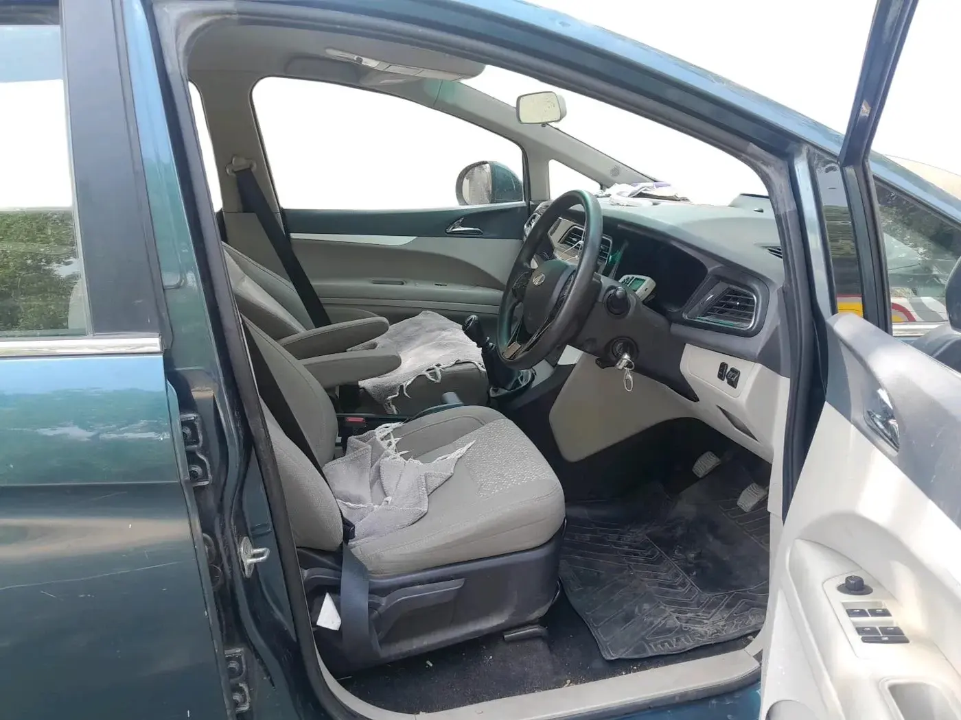 2020 Mahindra MARAZZO M 6 + 8 STR, Diesel, Manual, 34,868 km, interior