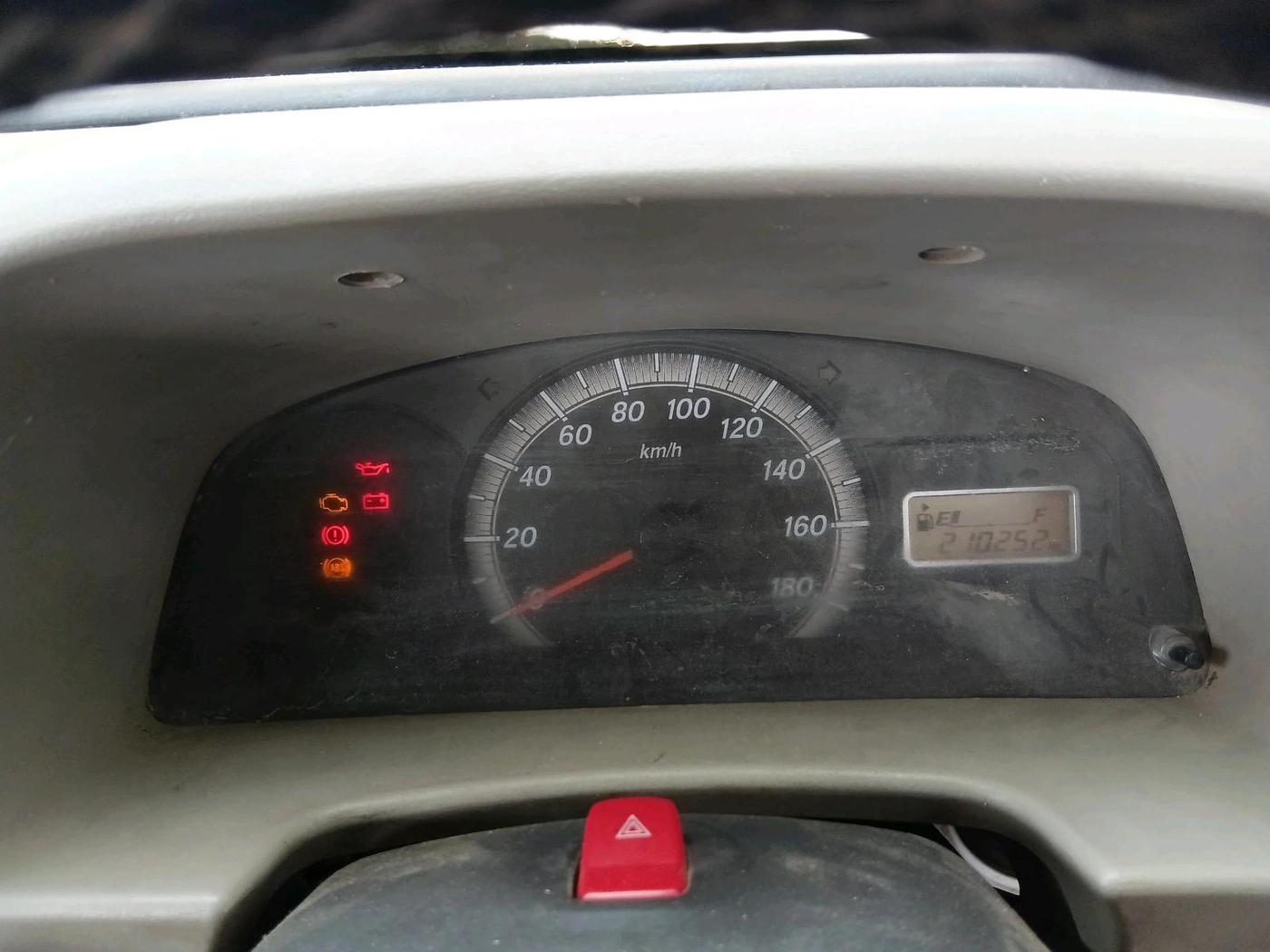 2020 Maruti Eeco 5 STR WITH A/C+HTR CNG, Petrol, Manual, 2,10,252 km, interior
