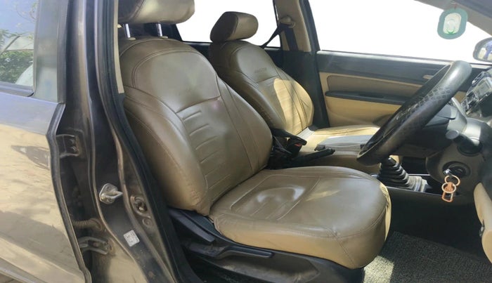 2020 Honda Amaze 1.2L I-VTEC S, CNG, Manual, 1,33,218 km, interior