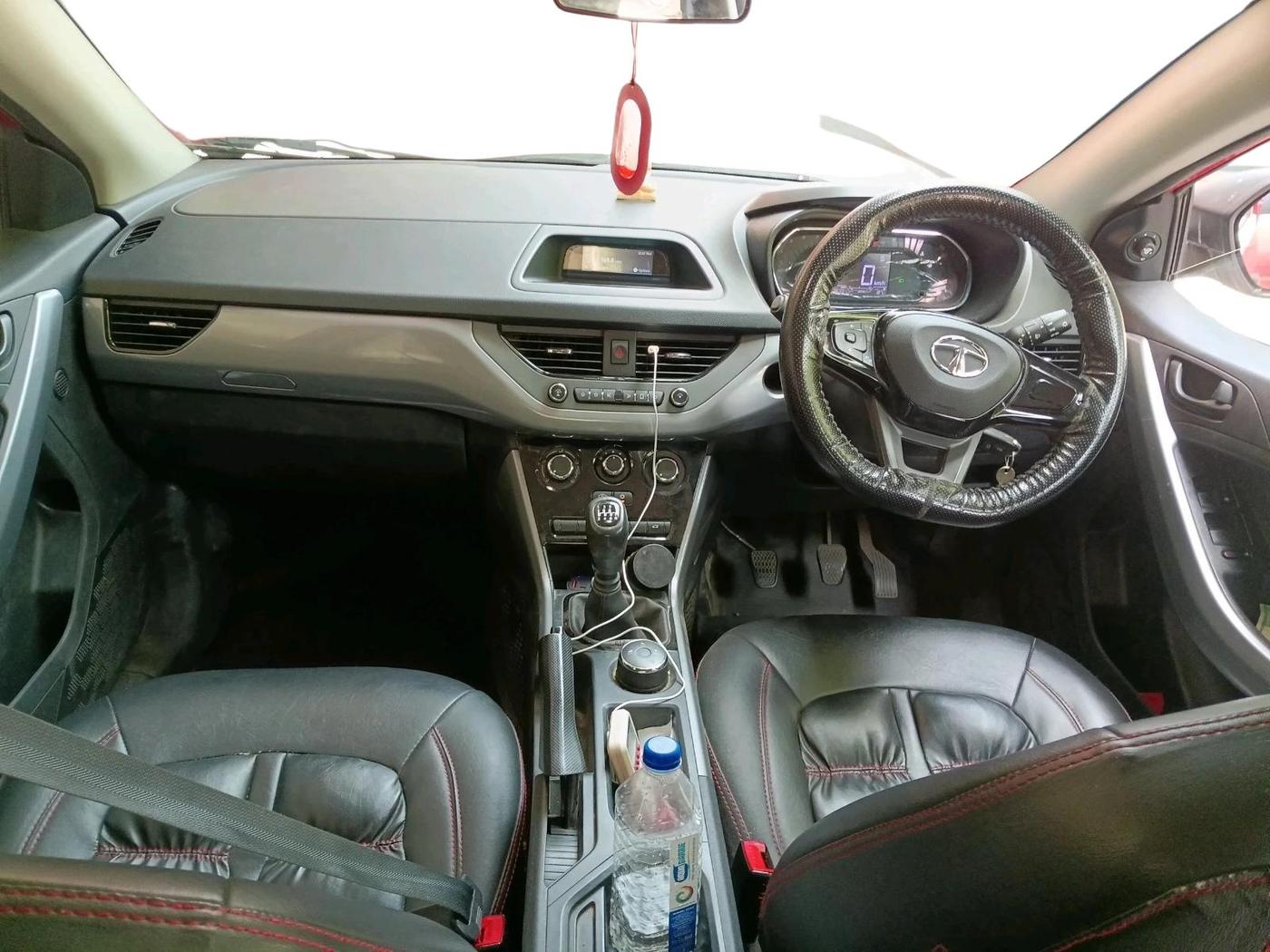 2021 Tata NEXON XM SUNROOF PETROL, Petrol, Manual, 36,332 km, interior