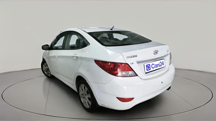 2011 Hyundai Verna FLUIDIC 1.6 CRDI SX, Diesel, Manual, 76,603 km, exterior