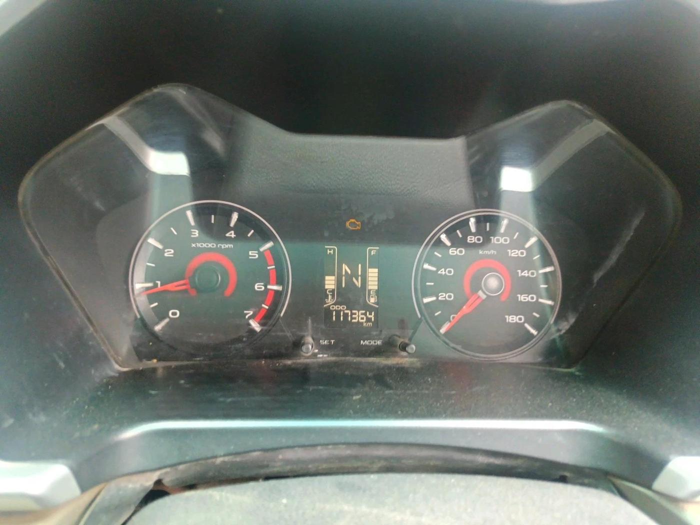 2017 Mahindra Kuv100 K6 6 STR, CNG, Manual, 1,17,364 km, interior