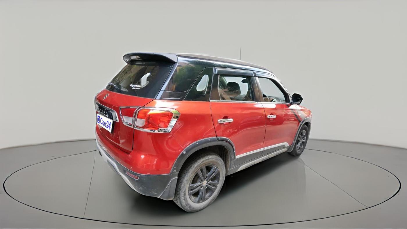 2018 Maruti Vitara Brezza ZDI PLUS AT DUAL TONE, Diesel, Automatic, 1,20,811 km, exterior