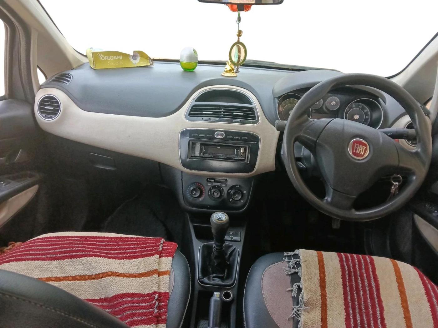 2014 Fiat Punto EVO ACTIVE 1.3 MULTIJET, Diesel, Manual, 1,28,341 km, interior
