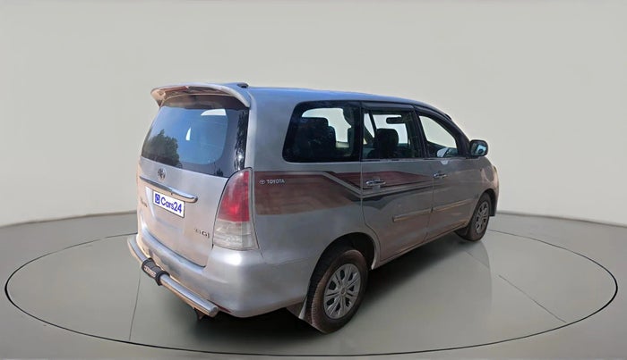 2010 Toyota Innova 2.5 G3, Diesel, Manual, 2,33,647 km, exterior