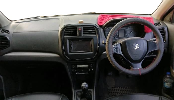 2017 Maruti Vitara Brezza ZDI, Diesel, Manual, 90,138 km, interior