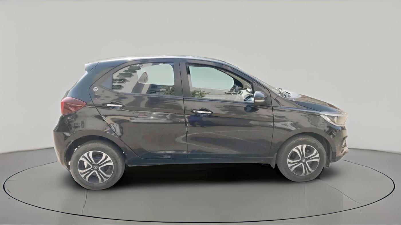 2023 Tata Tiago XZ PLUS CNG, CNG, Manual, 18,399 km, exterior