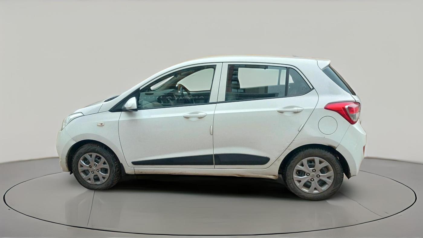 2016 Hyundai Grand i10 MAGNA 1.2 KAPPA VTVT, CNG, Manual, 1,16,505 km, exterior