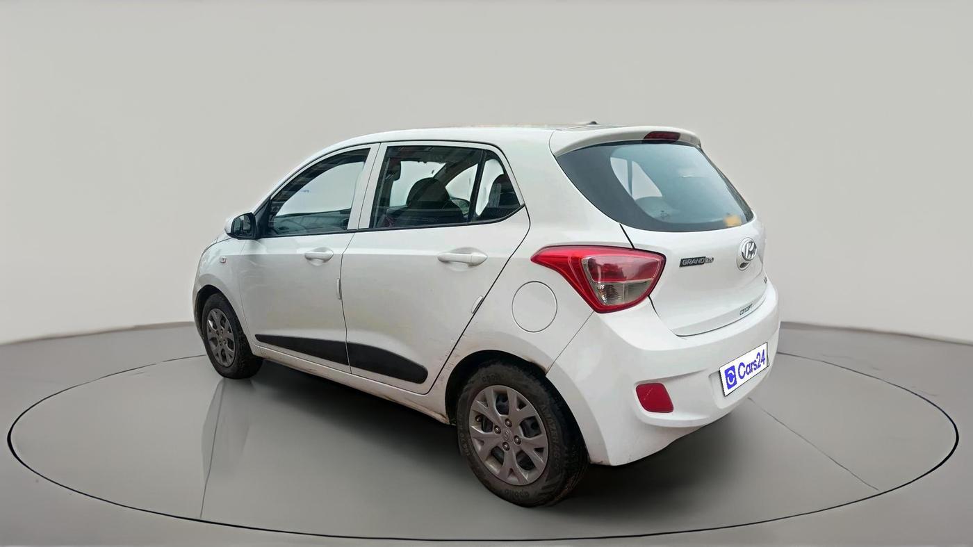 2016 Hyundai Grand i10 MAGNA 1.2 KAPPA VTVT, CNG, Manual, 1,16,505 km, exterior