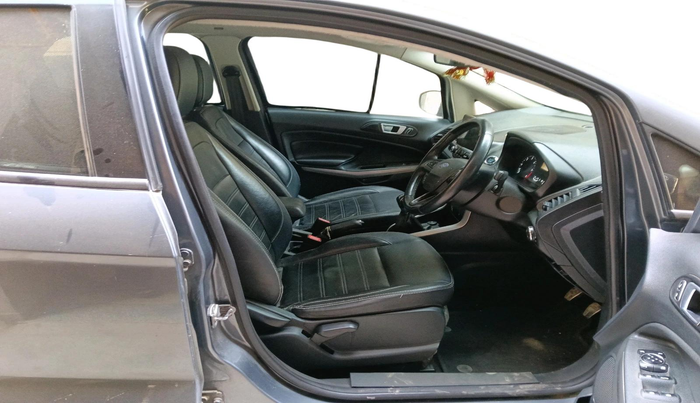 2018 Ford Ecosport TITANIUM + 1.5L DIESEL, Diesel, Manual, 1,18,683 km, interior
