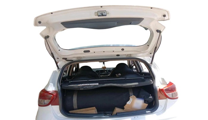 2018 Hyundai Grand i10 SPORTZ 1.2 KAPPA VTVT, CNG, Manual, 96,489 km, exterior