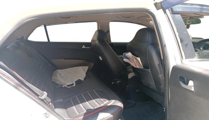 2018 Hyundai Grand i10 SPORTZ 1.2 KAPPA VTVT, CNG, Manual, 96,489 km, interior