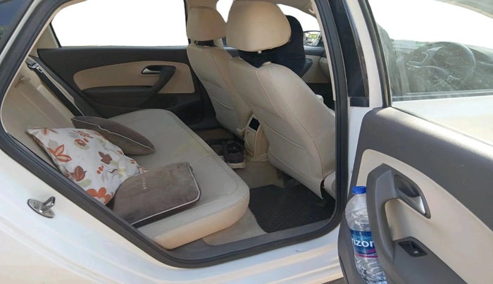 2015 Volkswagen Vento COMFORTLINE TSI AT PETROL, Petrol, Automatic, 81,847 km, interior