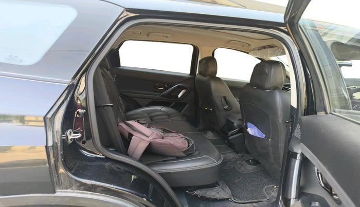 2022 Tata Safari XT PLUS, Diesel, Manual, 70,829 km, interior