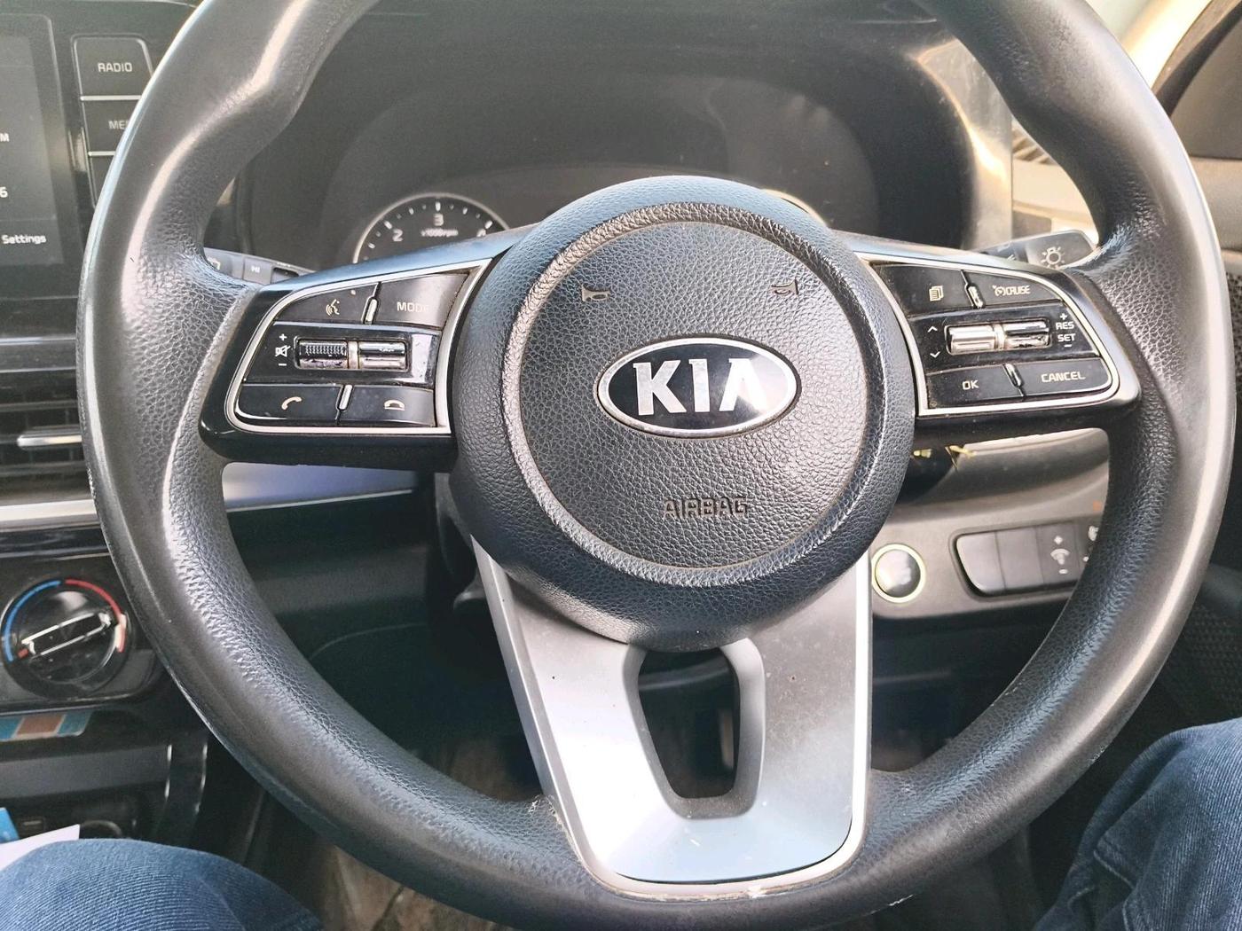 2020 KIA SELTOS HTK PLUS AT 1.5 DIESEL, Diesel, Automatic, 99,886 km, interior