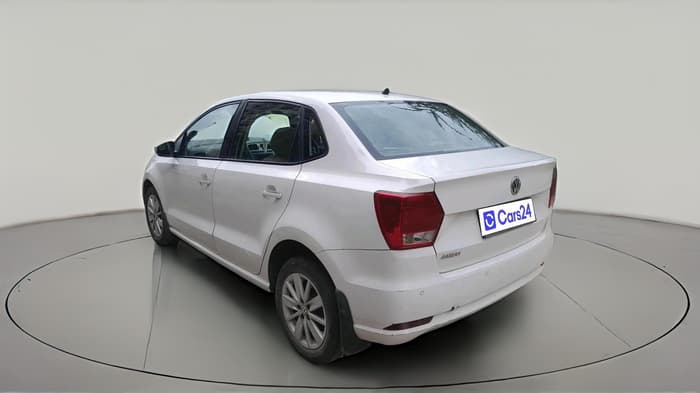2017 Volkswagen Ameo HIGHLINE1.2L, Petrol, Manual, 1,03,535 km, exterior
