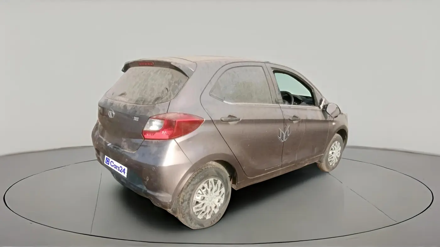 2016 Tata Tiago XE PETROL, Petrol, Manual, 94,215 km, exterior