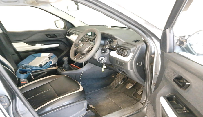2022 Tata PUNCH PURE MT, Petrol, Manual, 18,950 km, interior