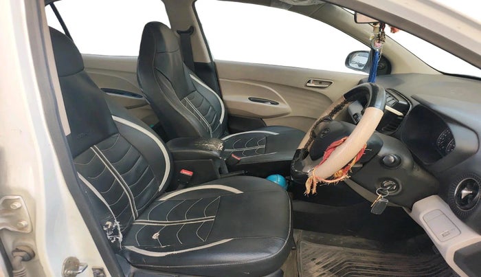 2019 Hyundai NEW SANTRO MAGNA, Petrol, Manual, 57,729 km, interior