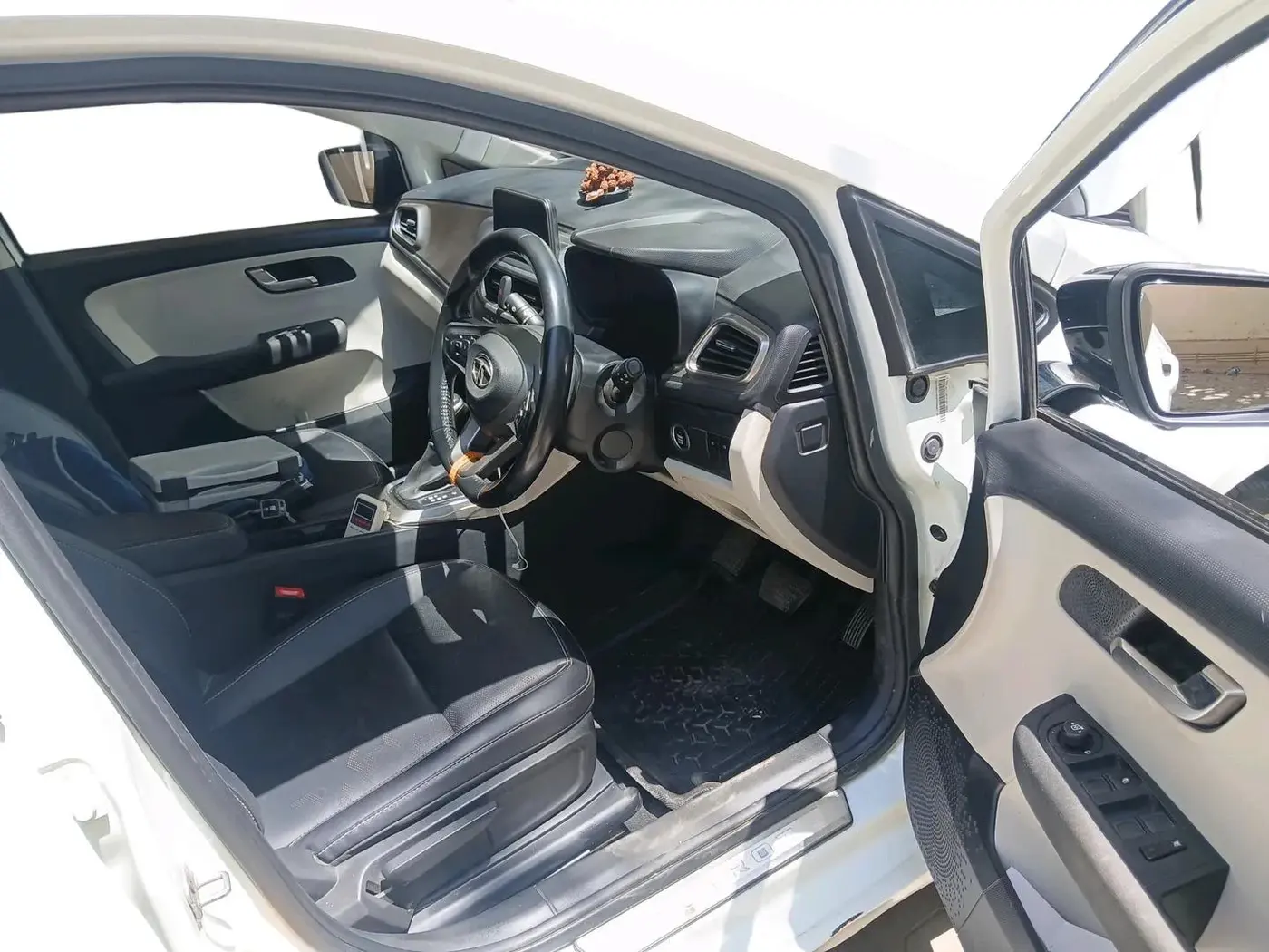 2022 Tata ALTROZ XZA PLUS, Petrol, Automatic, 73,272 km, interior