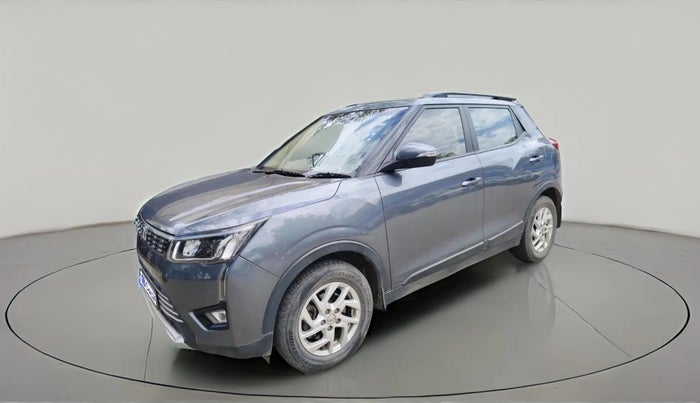2022 Mahindra XUV300 W8 1.2 PETROL, Petrol, Manual, 40,440 km, exterior