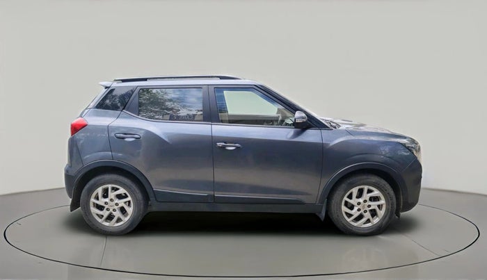2022 Mahindra XUV300 W8 1.2 PETROL, Petrol, Manual, 40,440 km, exterior