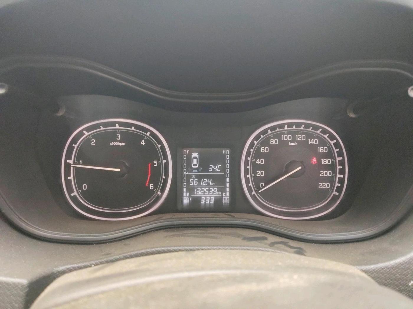 2016 Maruti Vitara Brezza ZDI PLUS, Diesel, Manual, 1,32,539 km, interior