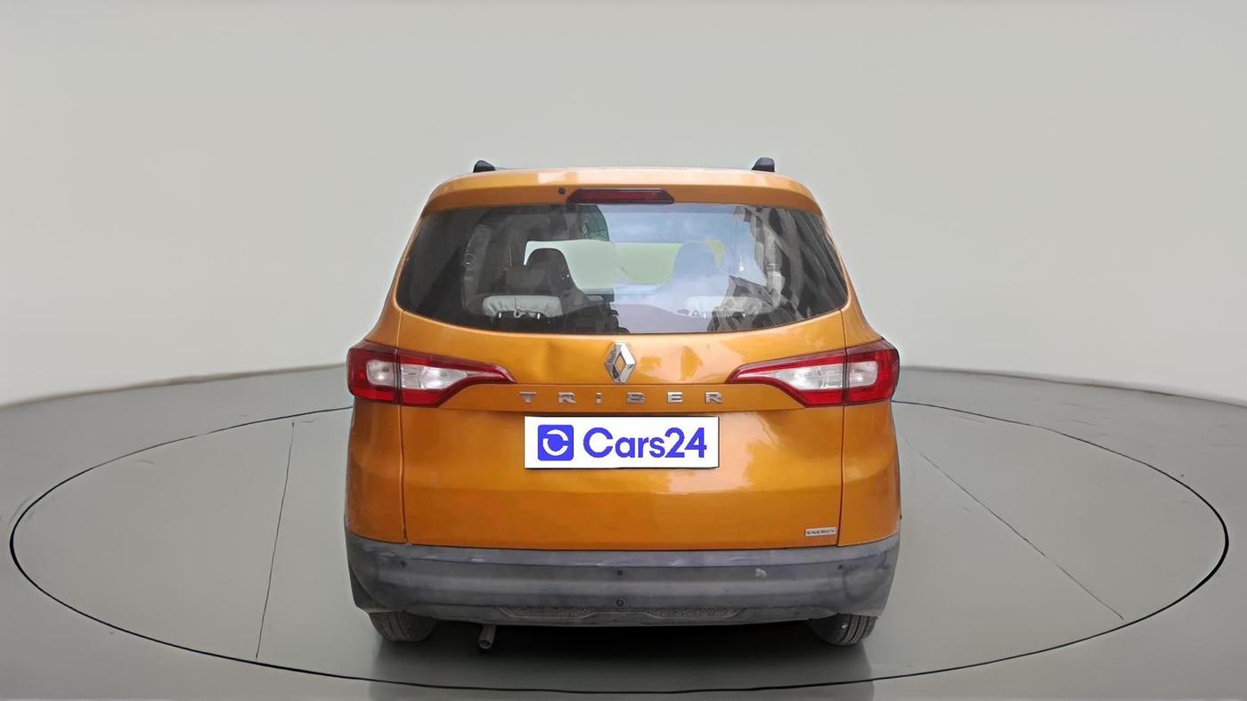 2020 Renault TRIBER RXE MT, Petrol, Manual, 51,018 km, exterior