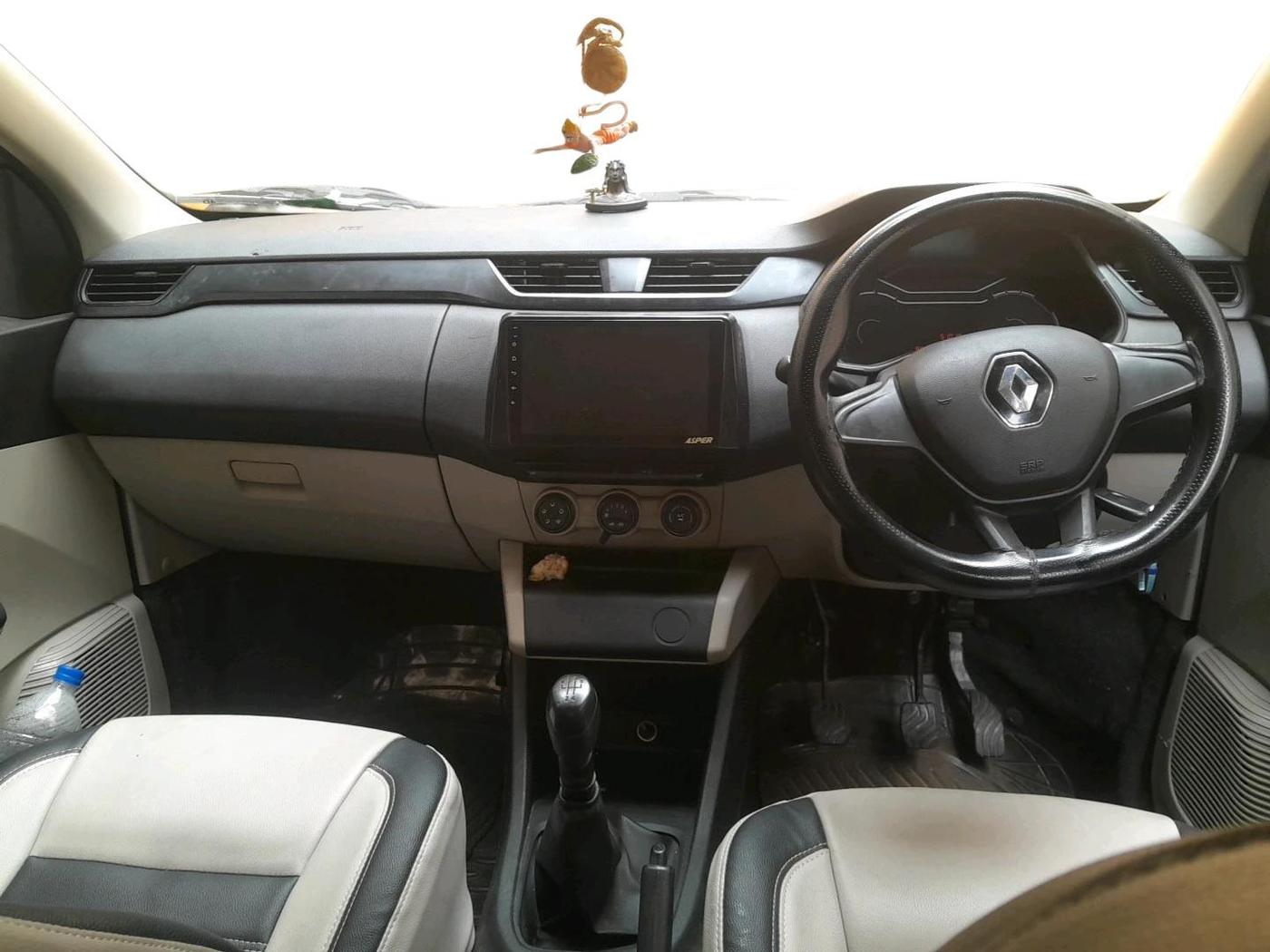 2020 Renault TRIBER RXE MT, Petrol, Manual, 51,018 km, interior